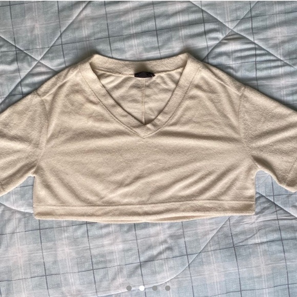 🤍 Urban Outfitters Out from Under crop top 🤍 - Picture 2 of 4